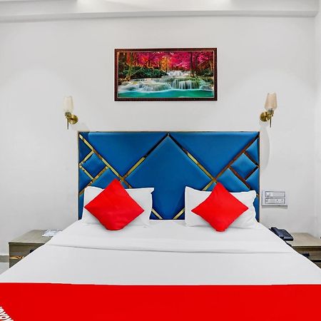 Hotel O Shree Palace Utrān Buitenkant foto