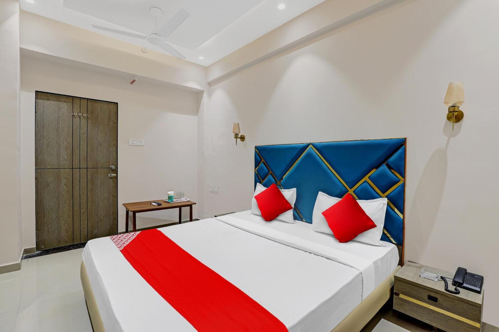 Hotel O Shree Palace Utrān Buitenkant foto