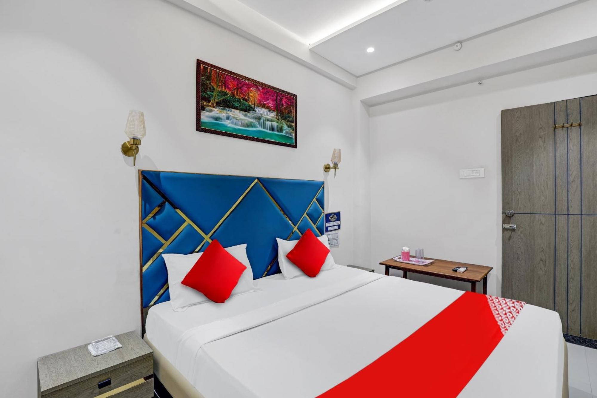 Hotel O Shree Palace Utrān Buitenkant foto