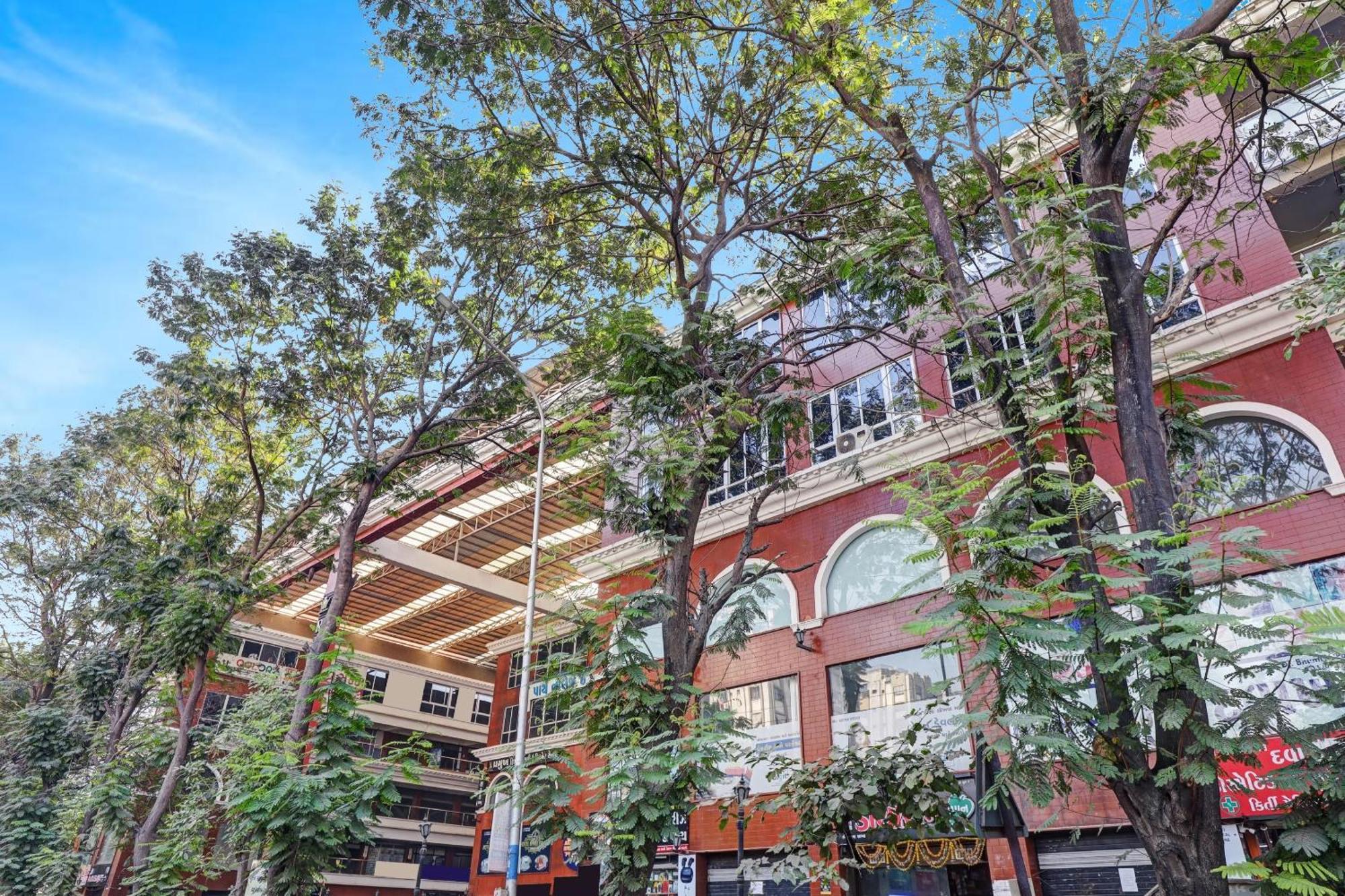 Hotel O Shree Palace Utrān Buitenkant foto